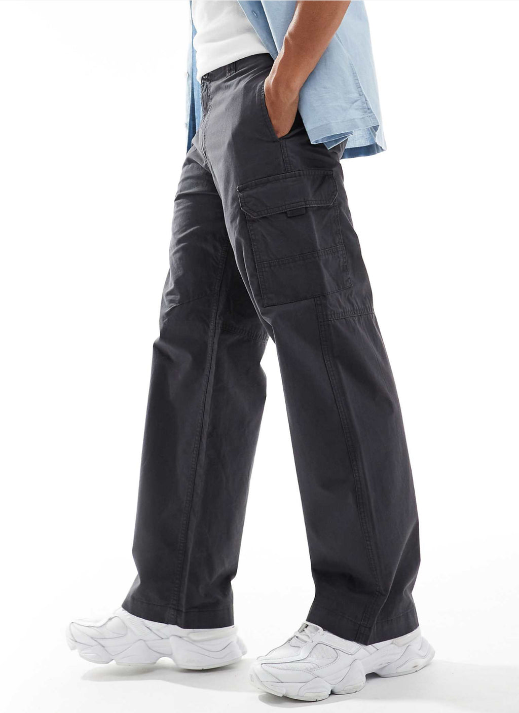 Wide Leg Pants with Side Pockets in Pale Grey