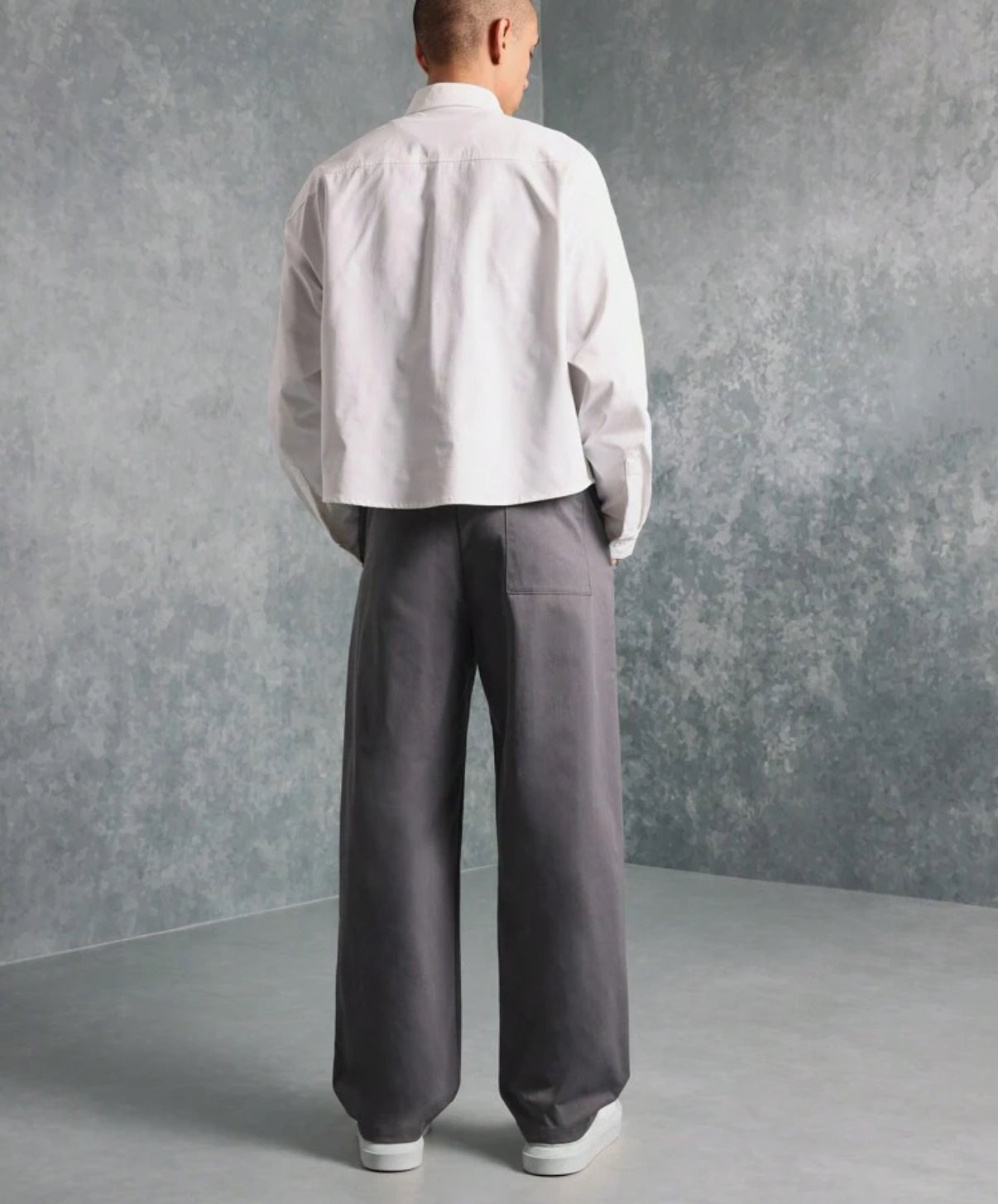 Premium Cropped Shirt & Pants 2 Piece in white & grey