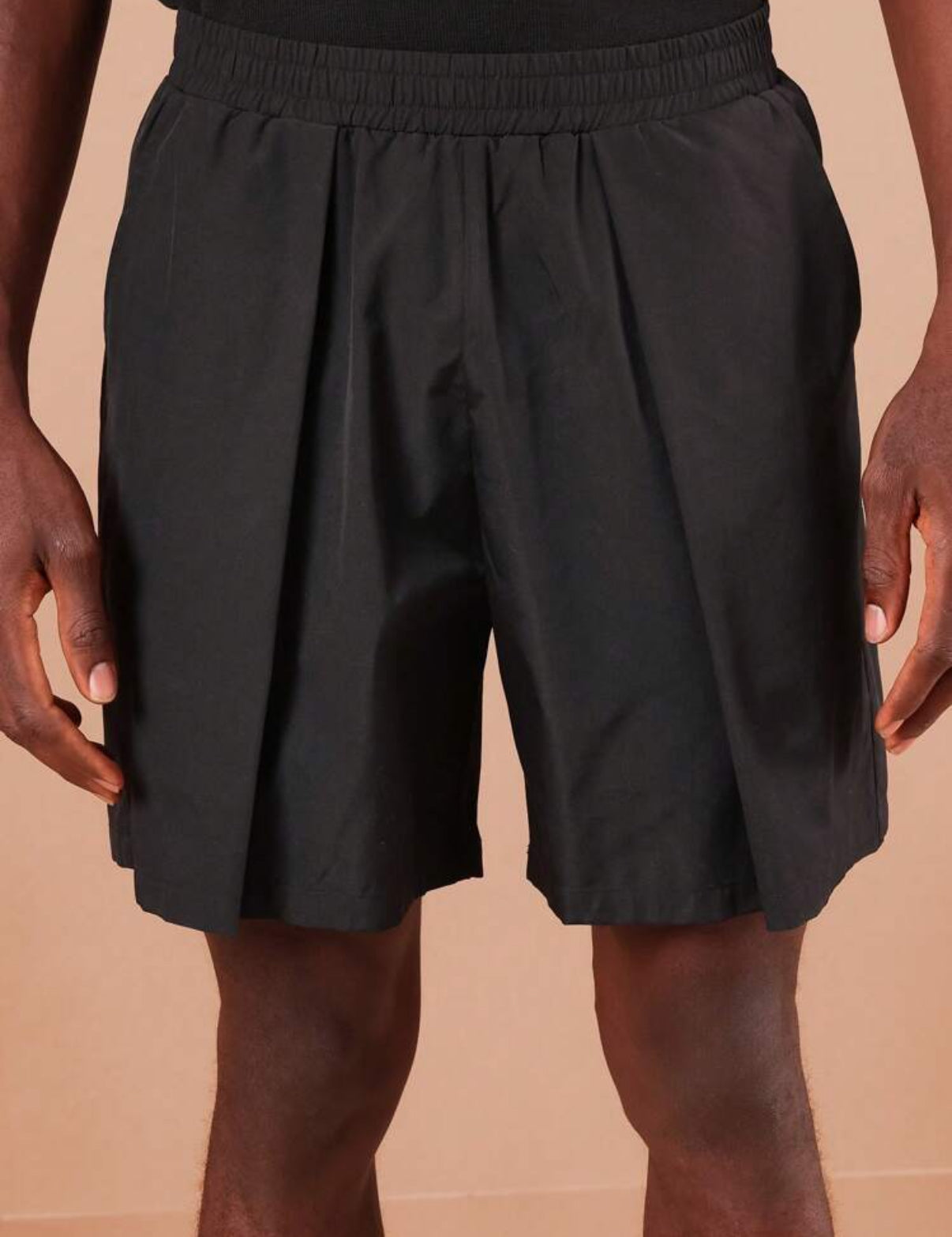 Pleated Active Shorts in black