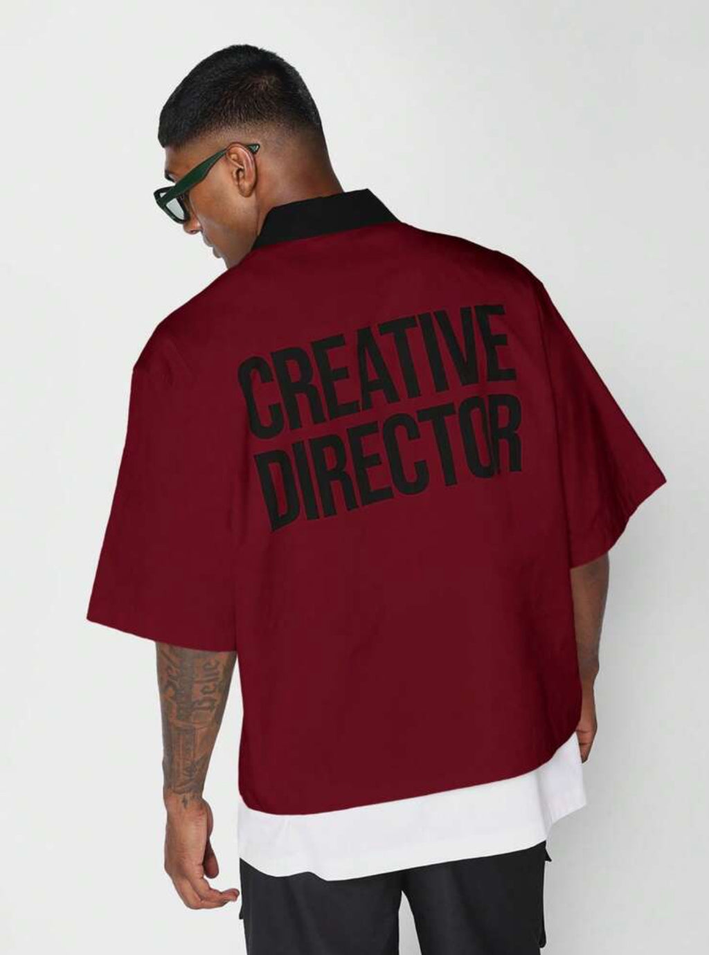 Oversized Shirt with creative director print in burgundy