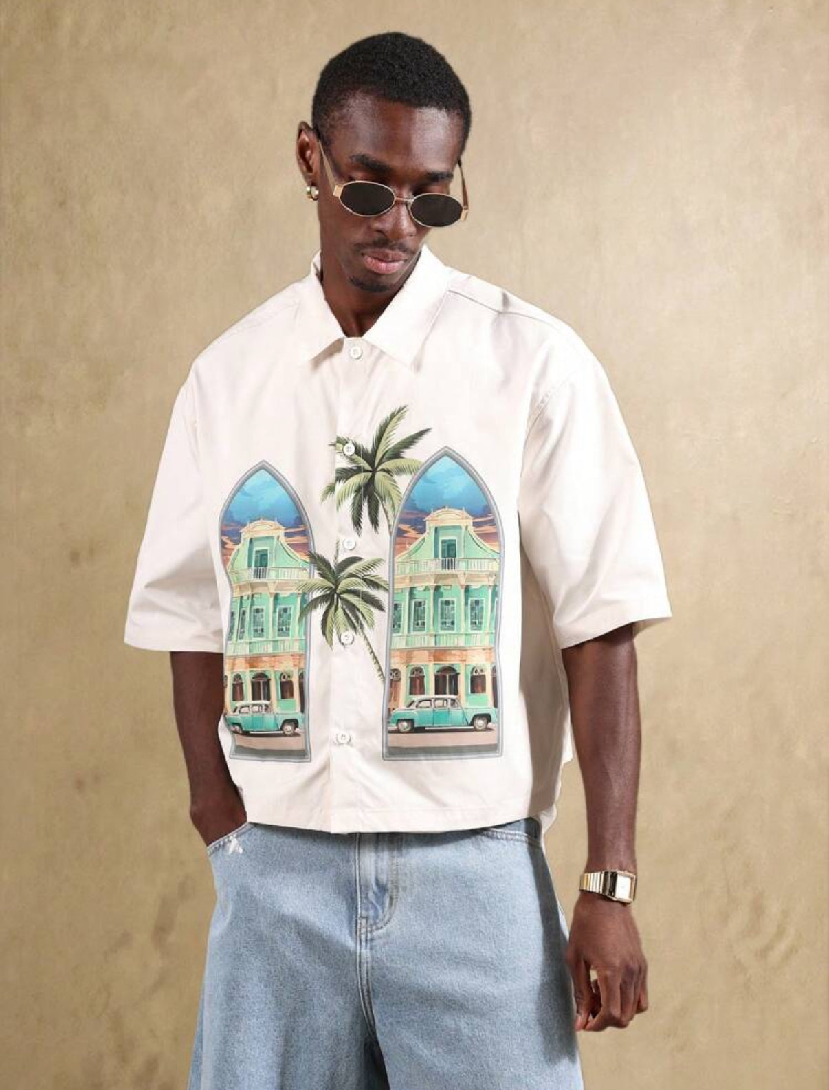 Boxy fit shirt with beach vibe print in ecru