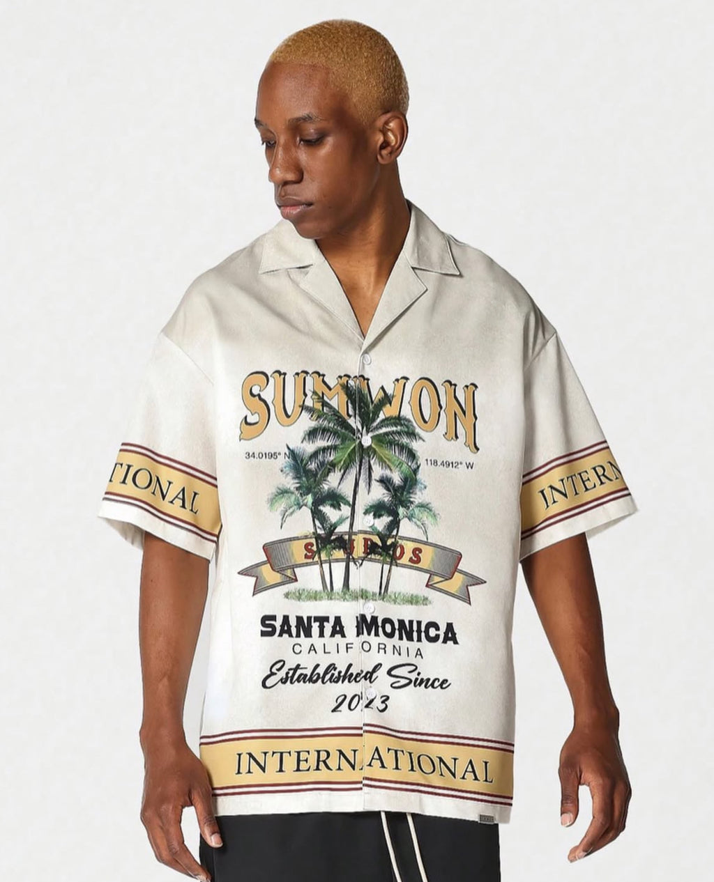 Sumwon Boxy Fit Shirt with Beach Print