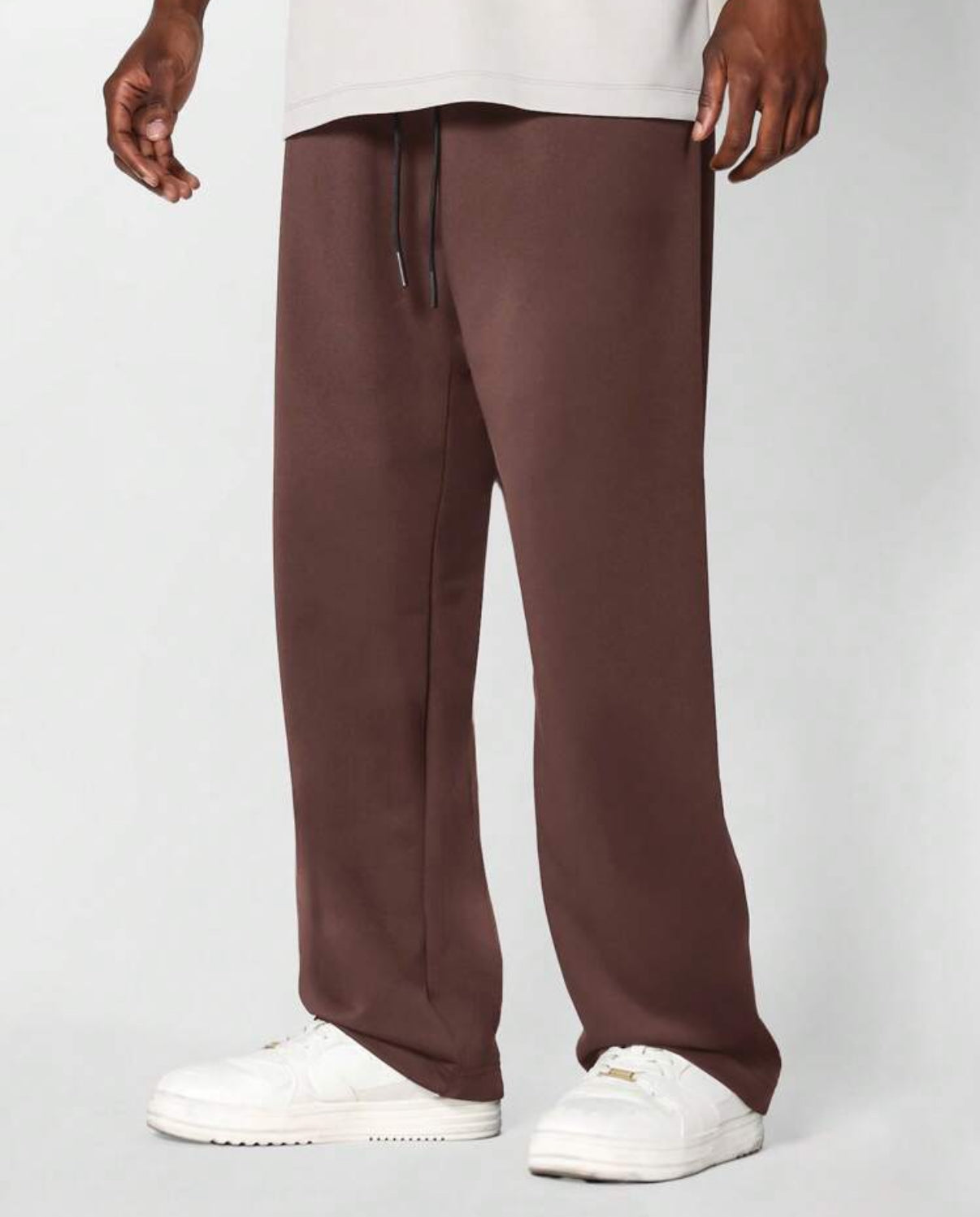 Jogger Pants in Borwn