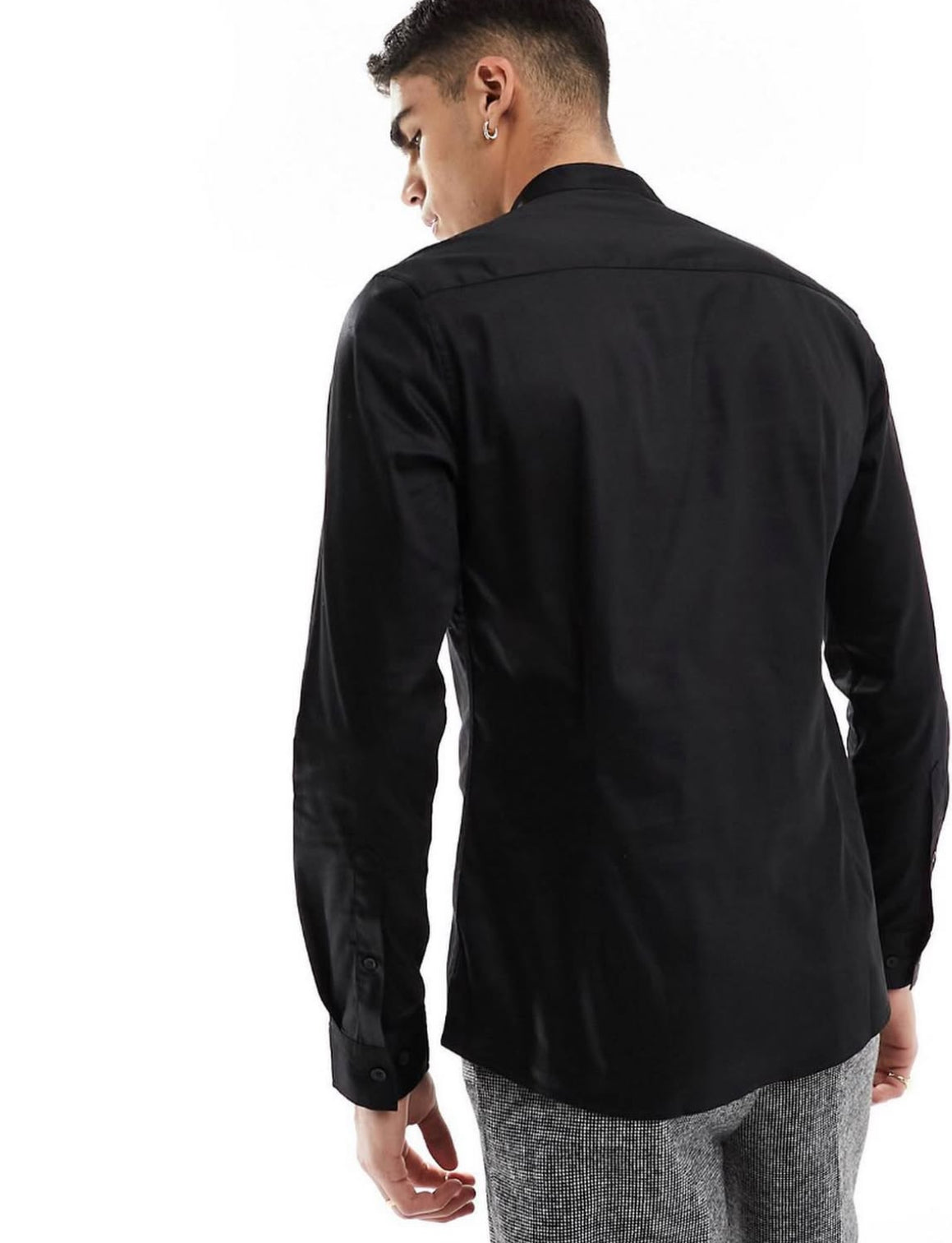 Small Neck Shirt with Details in Black