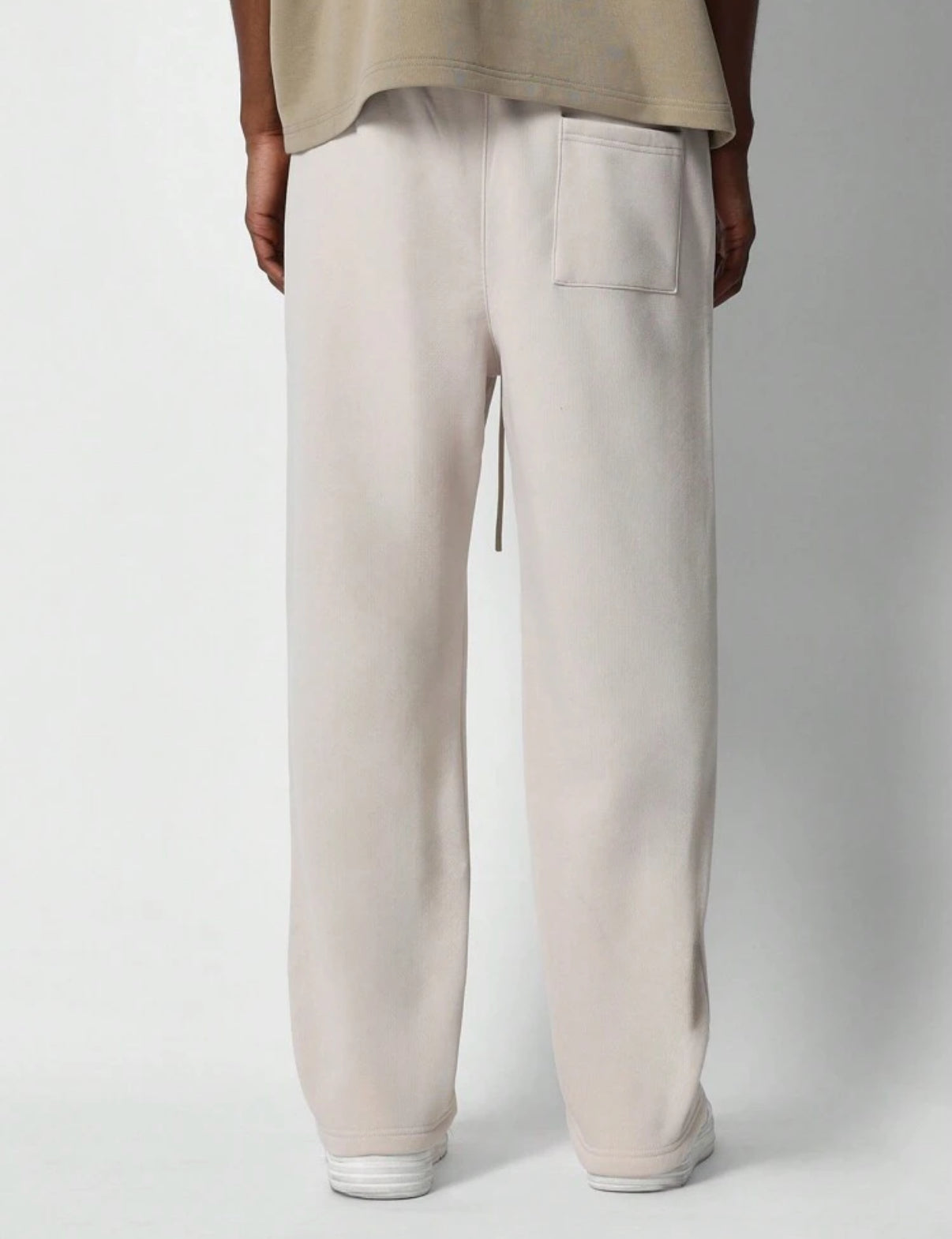 Premium Wide fit jogger in beige