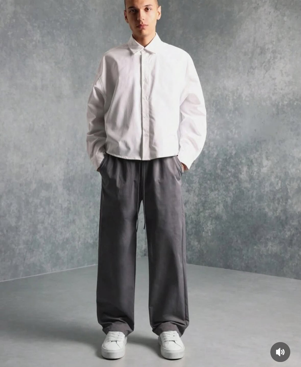 Exclusive Crop Oxford Shirt in White