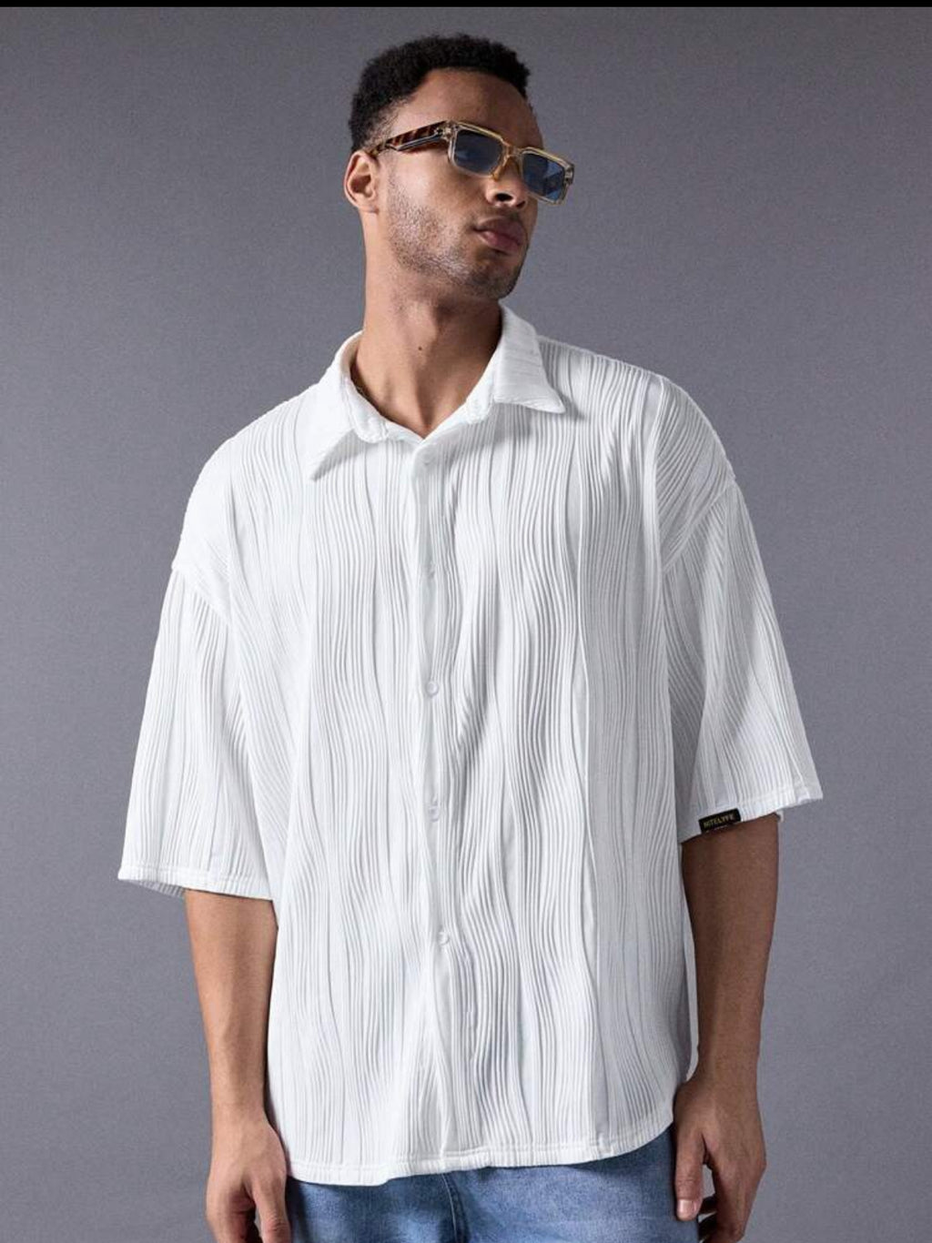 Textured shirt in white