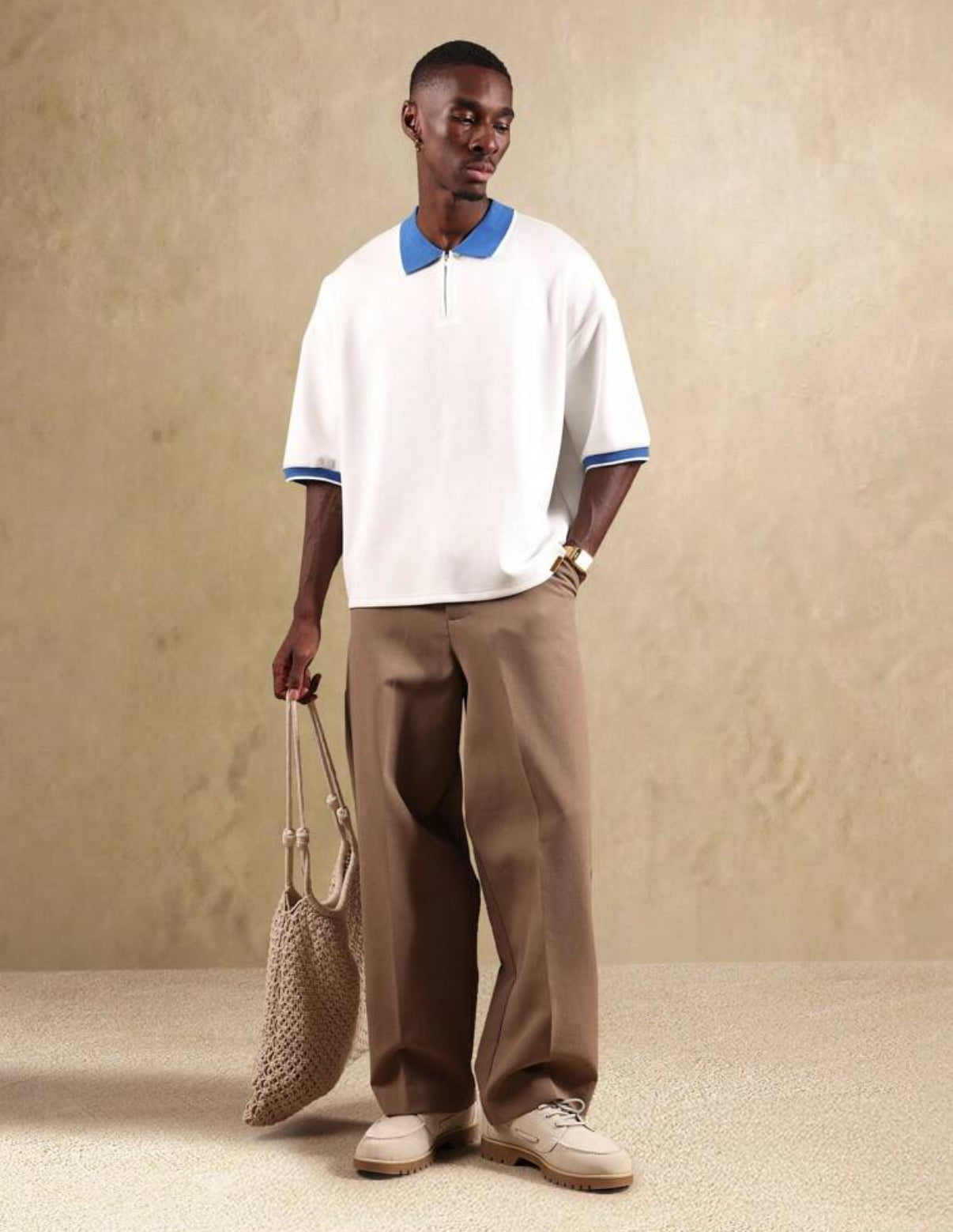 Oversized polo with pipping collar in white