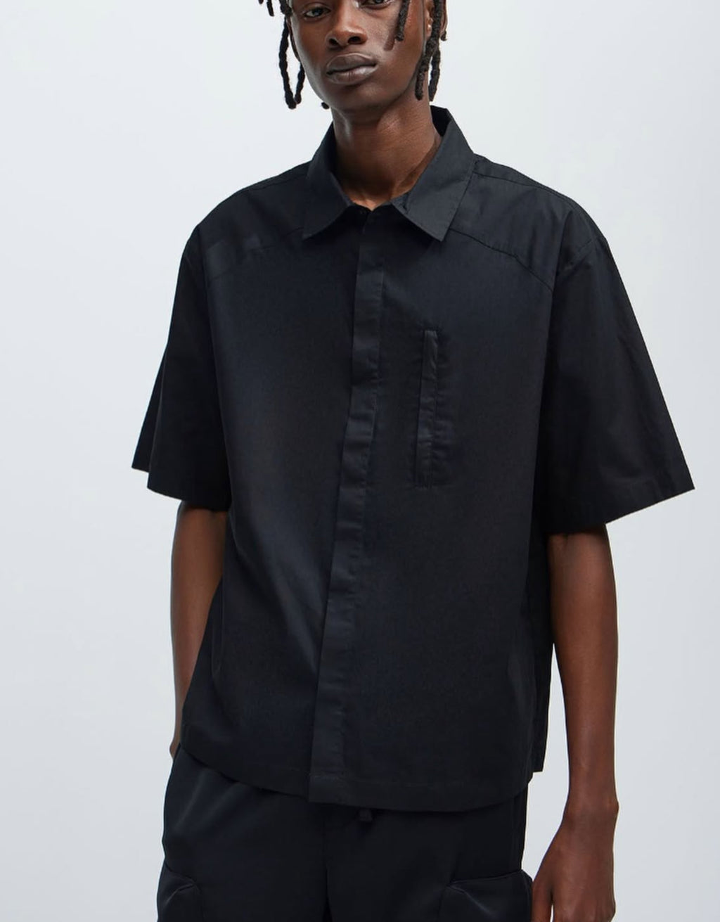 Premium Short Sleeve Shirt with Pocket in Black