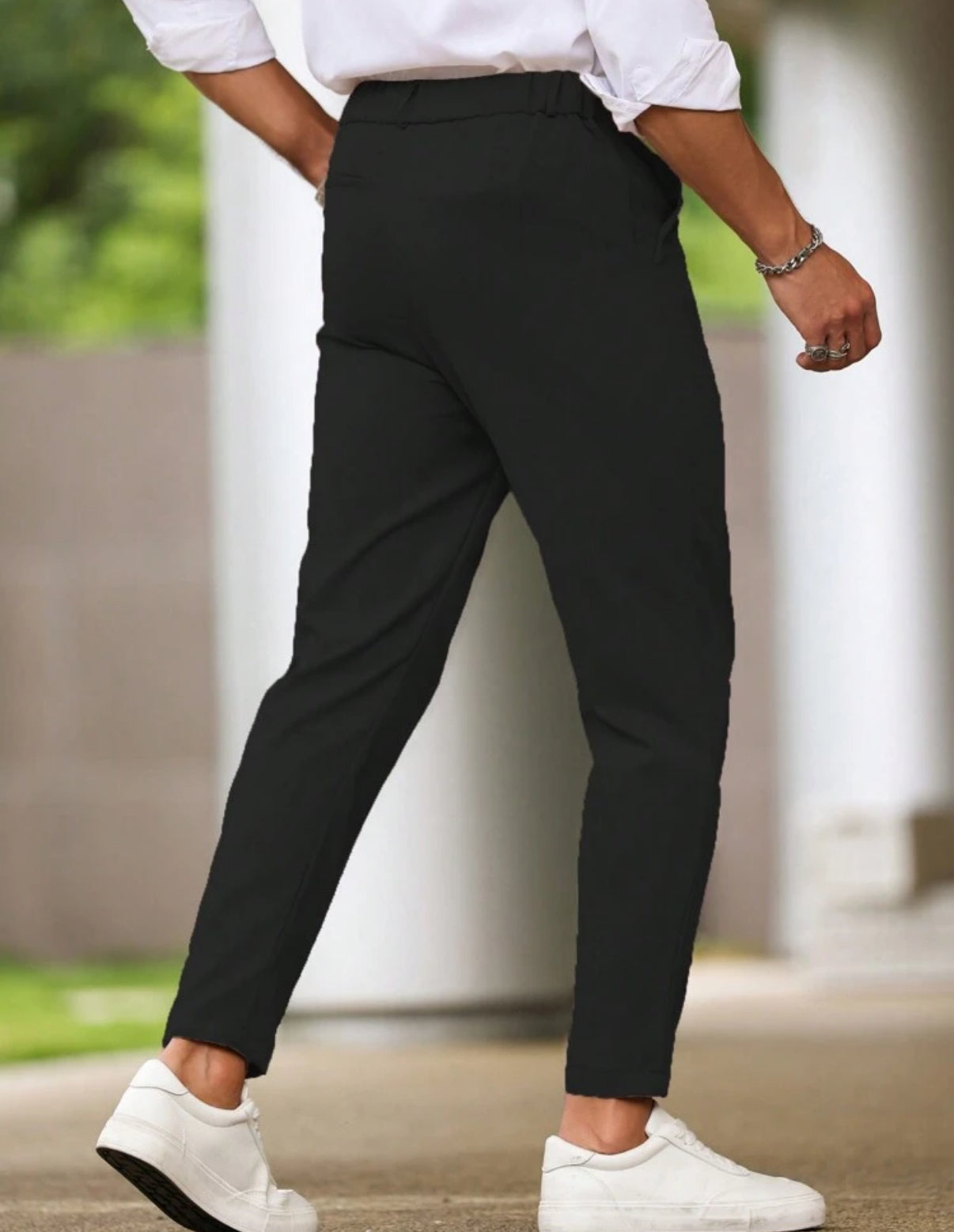 Straight pants in black