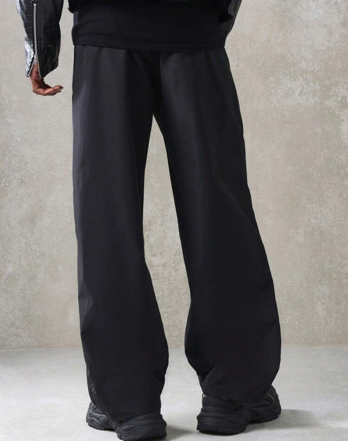 Pants with Side Zip in Black