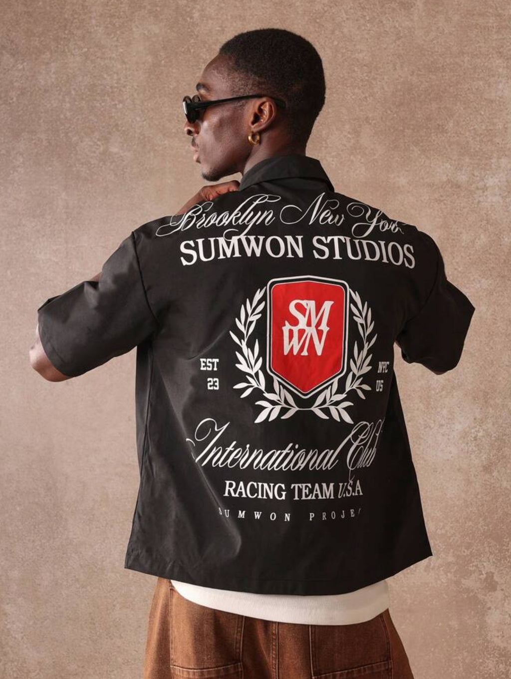 Sumwon premium boxy fit short with back print