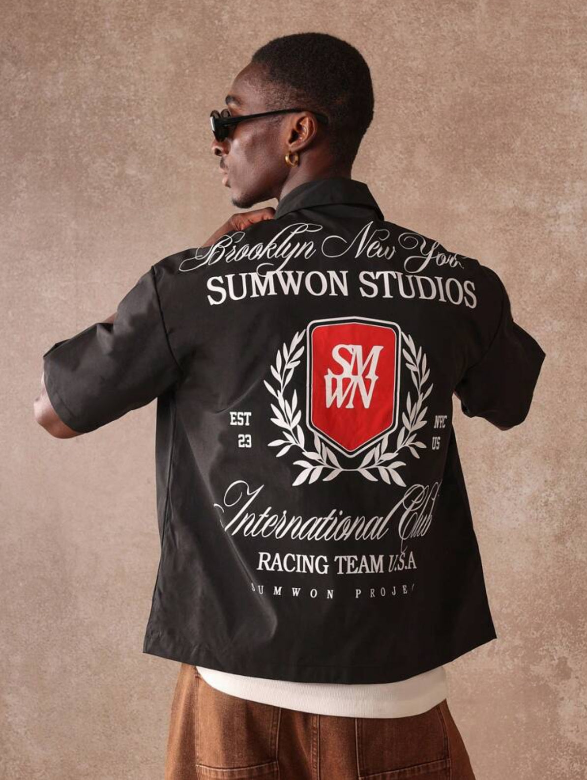 Sumwon premium boxy fit short with back print