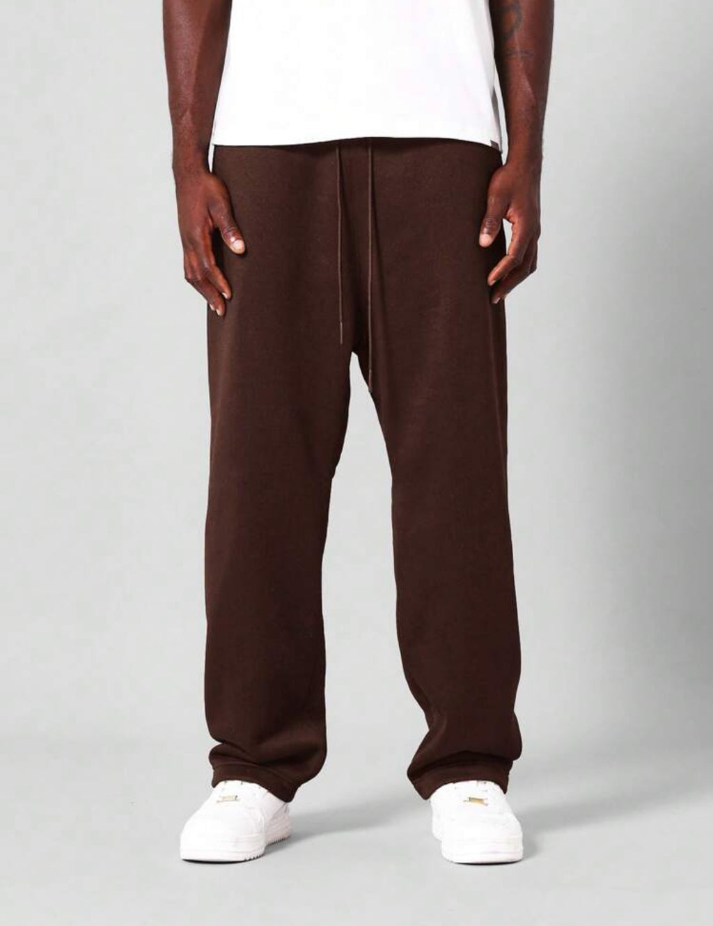 Premium wide fit joggers in brown