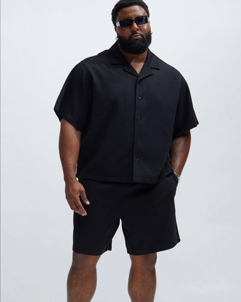 Heavy Textured Button up Short Sleeve Shirt in Black
