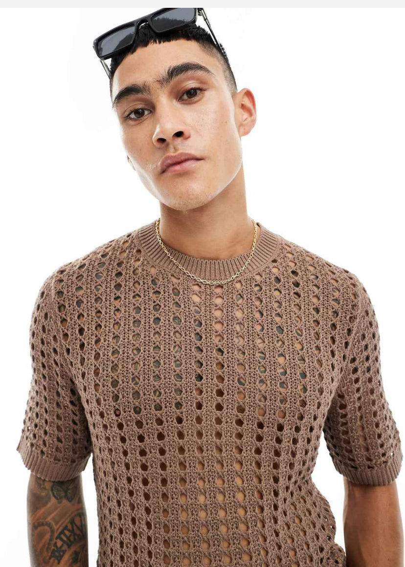 Knited T-shirt in Brown