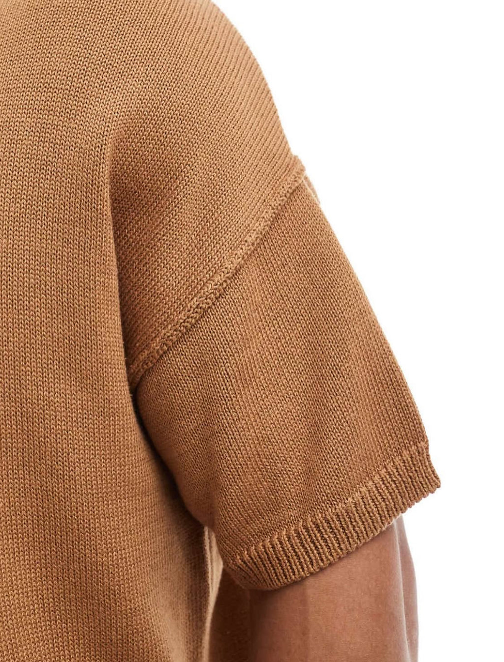 Knitted T-Shirt in Brown