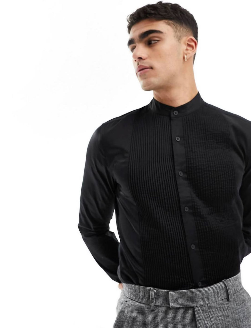Small Neck Shirt with Details in Black