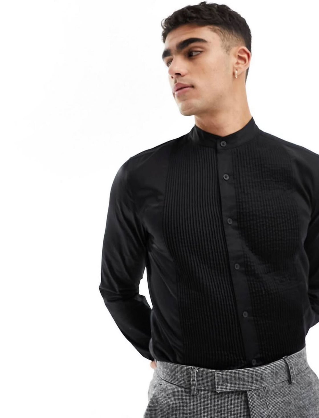 Small Neck Shirt with Details in Black