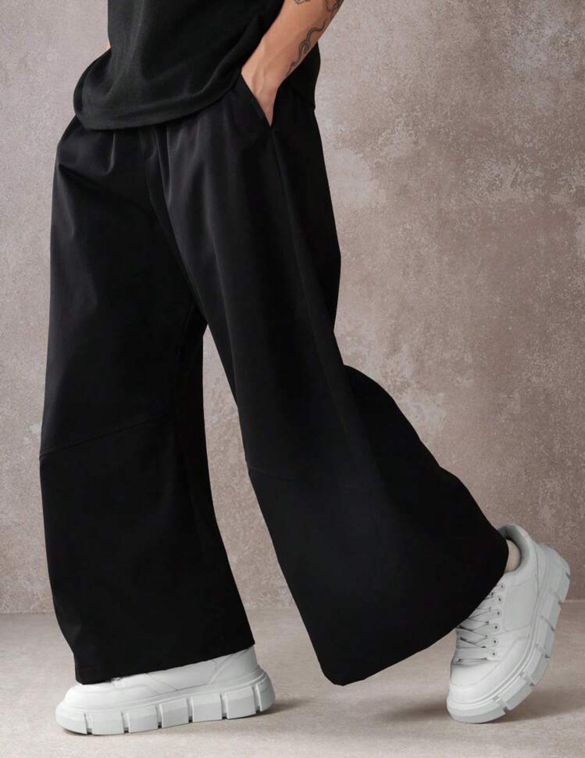 Urban Horseshoe wide leg pants in black