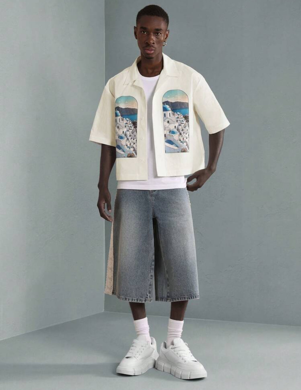 Boxy Fit Shirt with Santorini Print in Pale Yellow