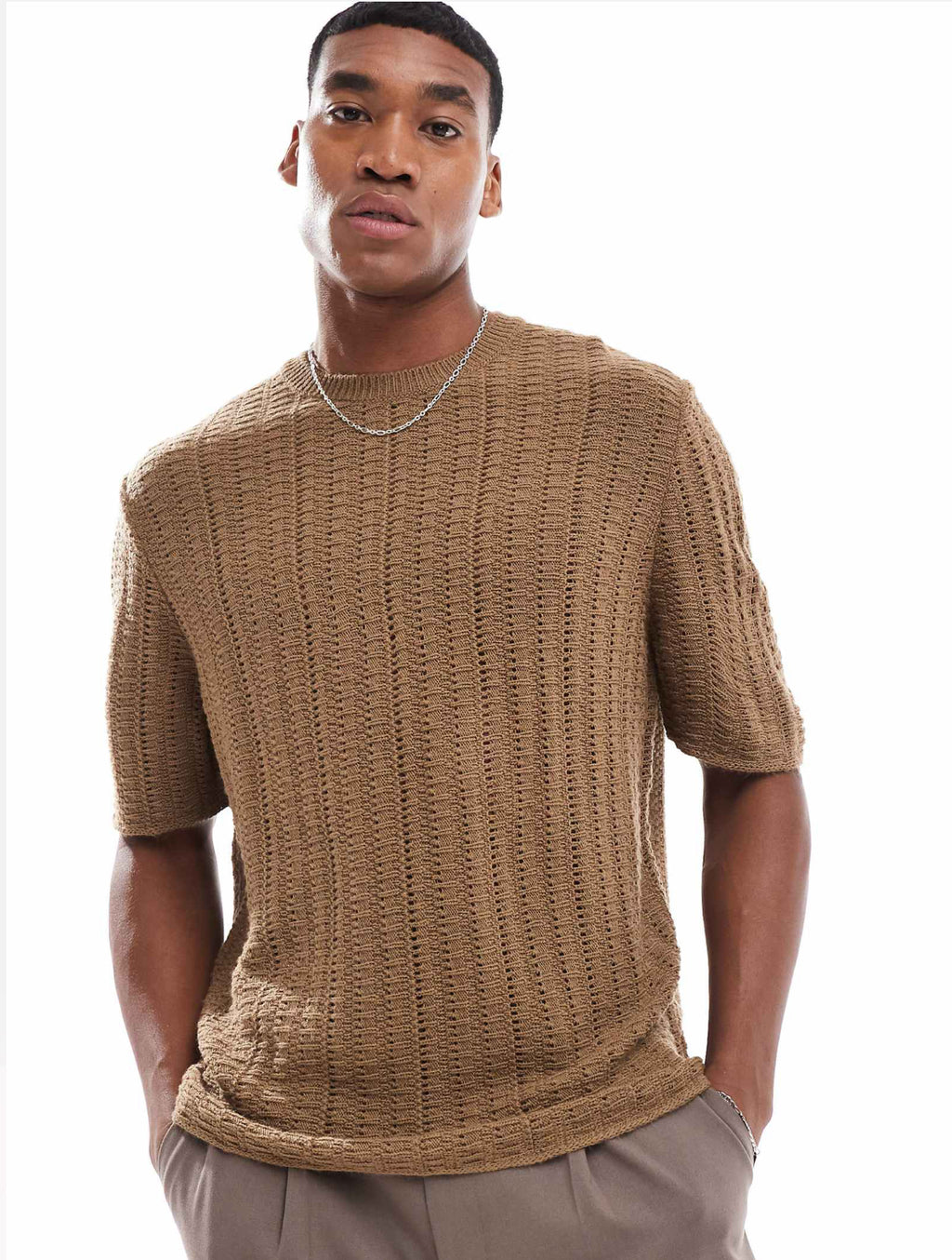 Knitted T-Shirt in brown