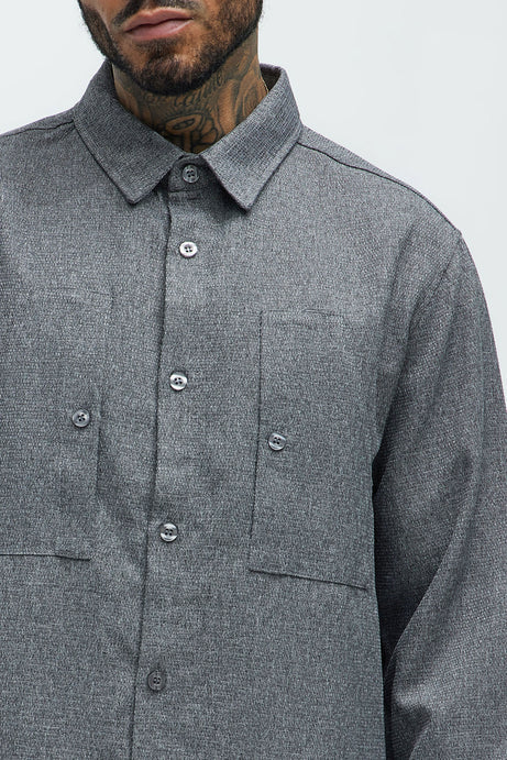 Textured shirt with special pocket in grey