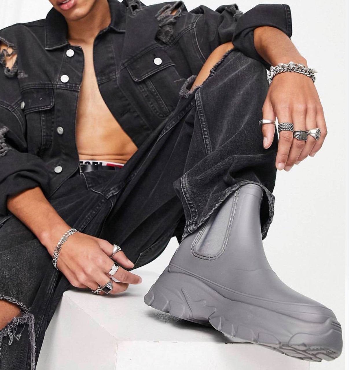 Wellies in Grey