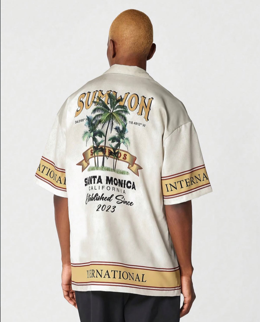 Sumwon Boxy Fit Shirt with Beach Print