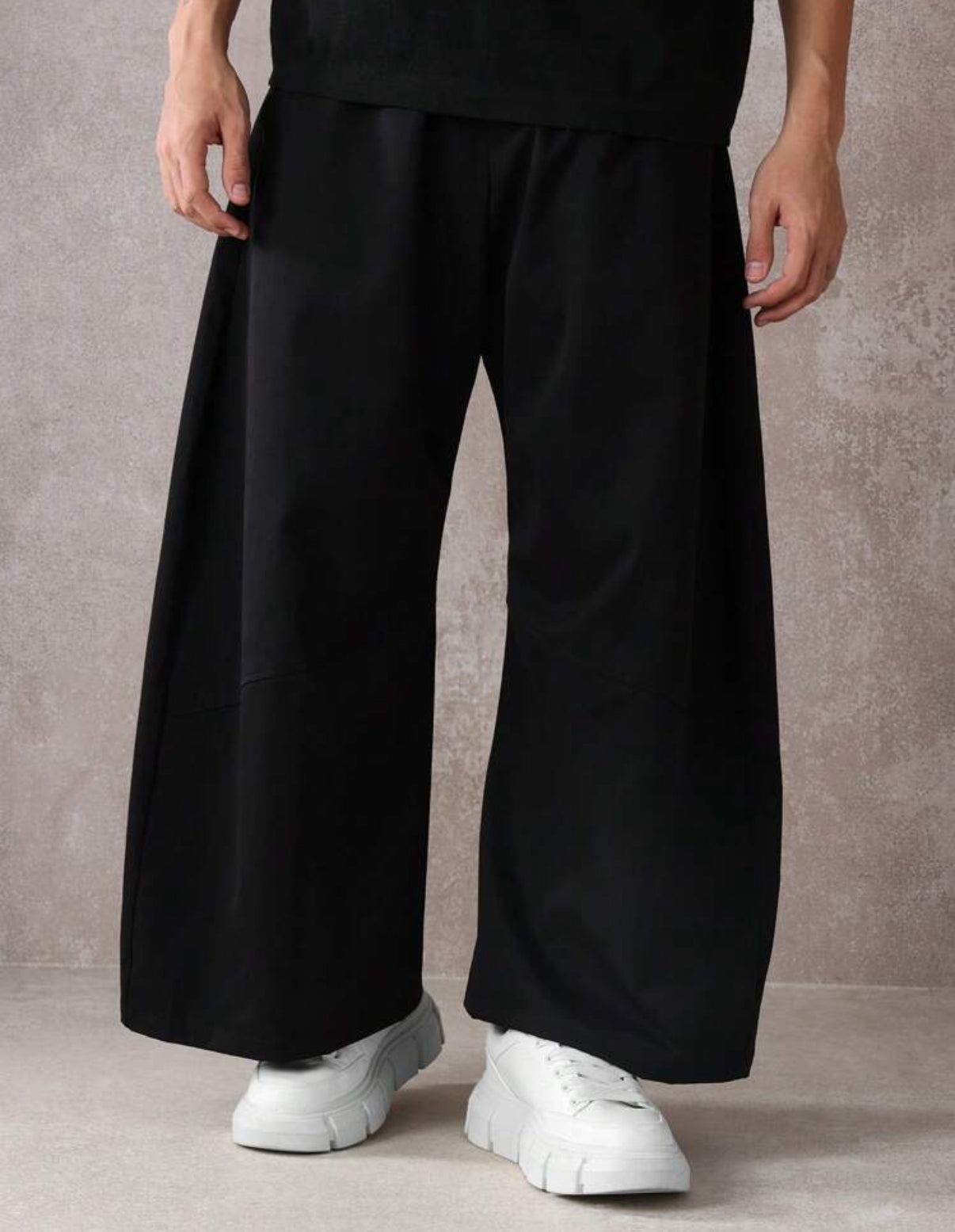 Urban Horseshoe wide leg pants in black