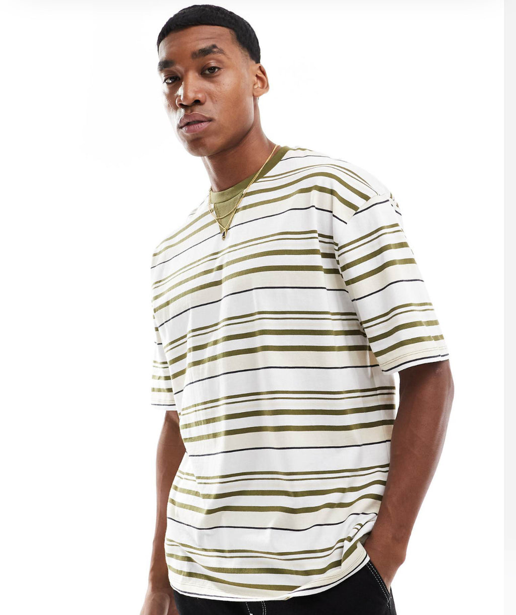 Oversized T-shirt in stripped green