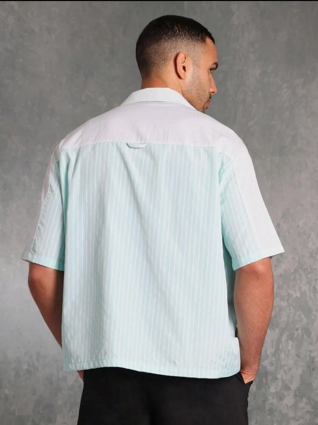 Boxy Fit Shirt in Striped green