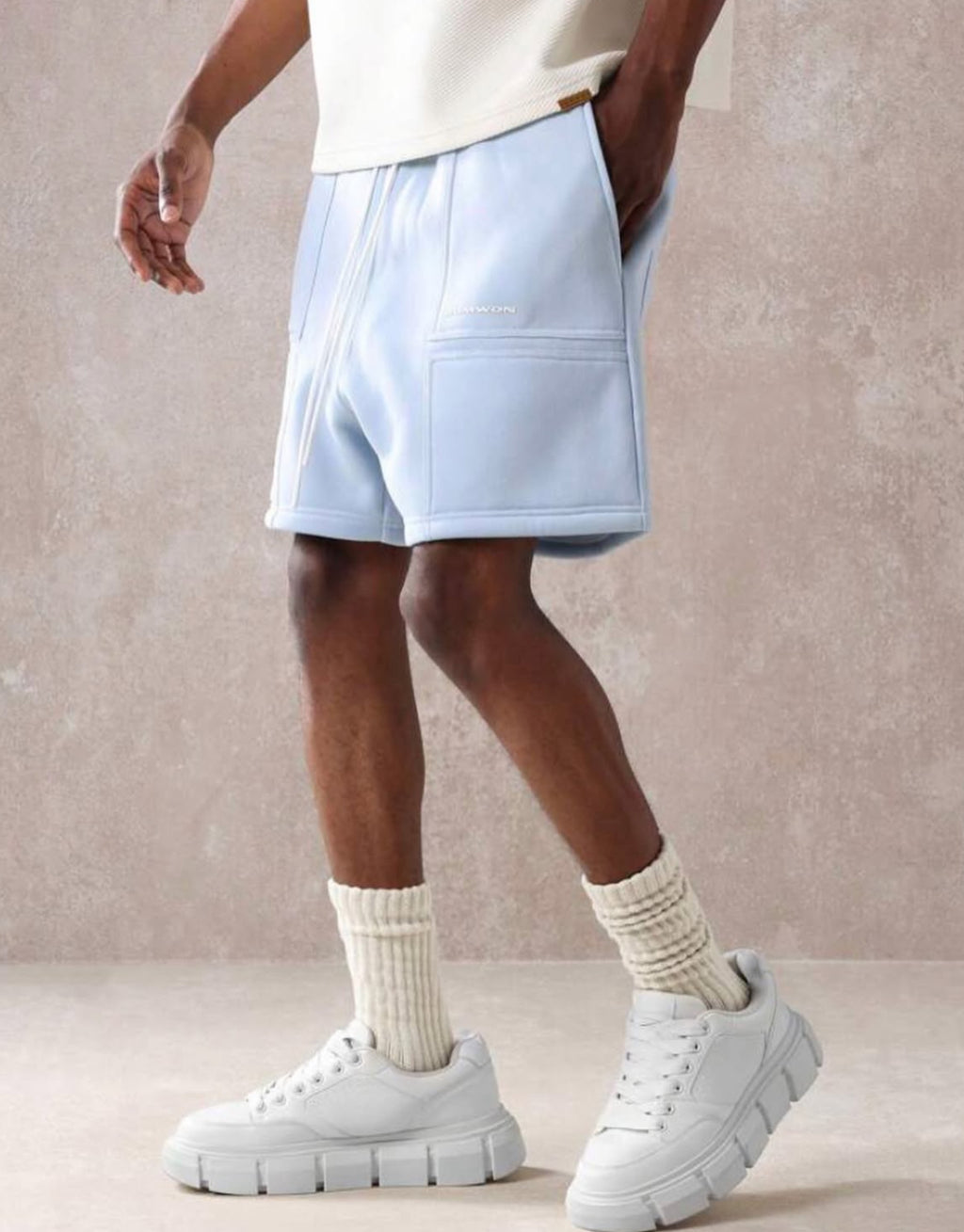 Sumwon Shorts with Pockets in Light Blue