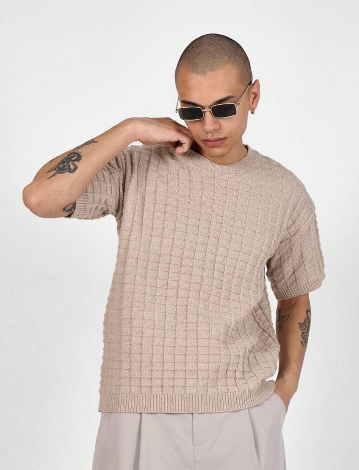 Knitted crop shirt in beige