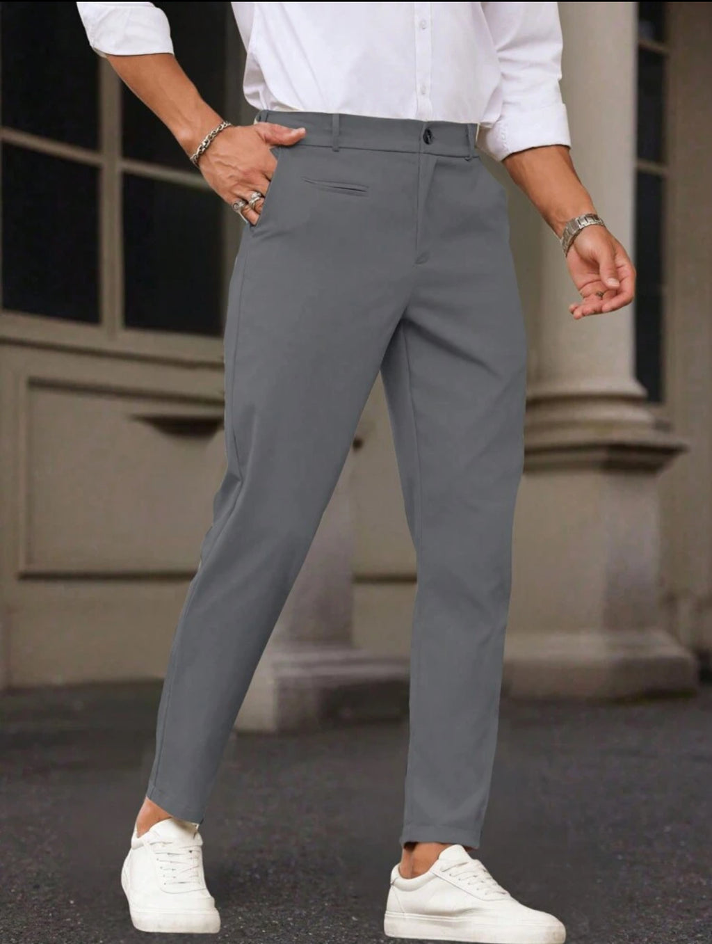 Straight pants in grey