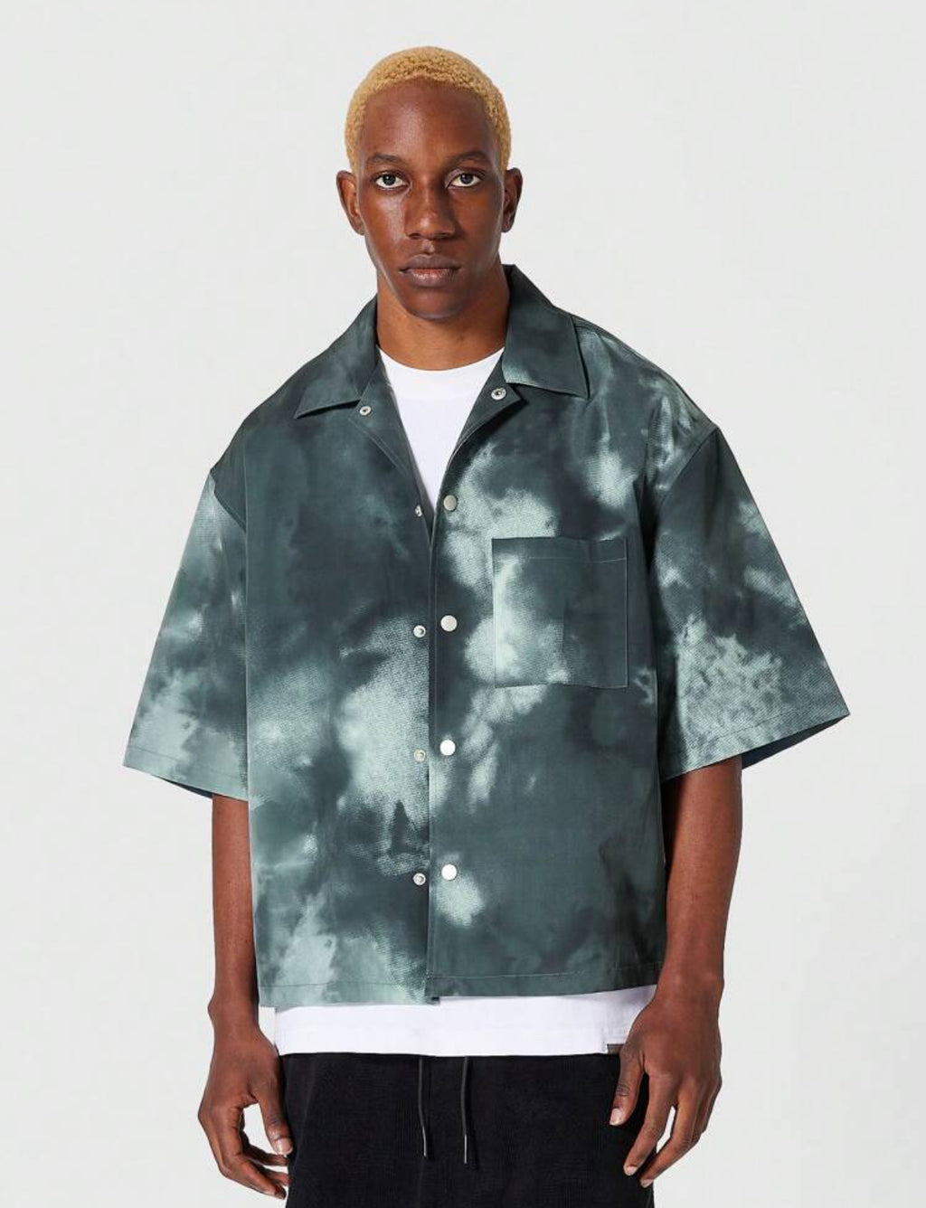 Boxy fit shirt in green tie dye
