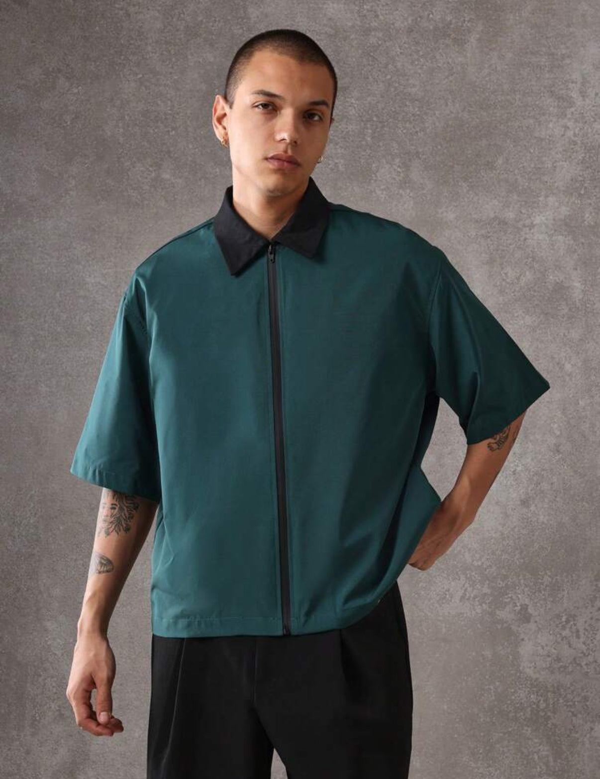 Boxy fit shirt with creative director back print in green