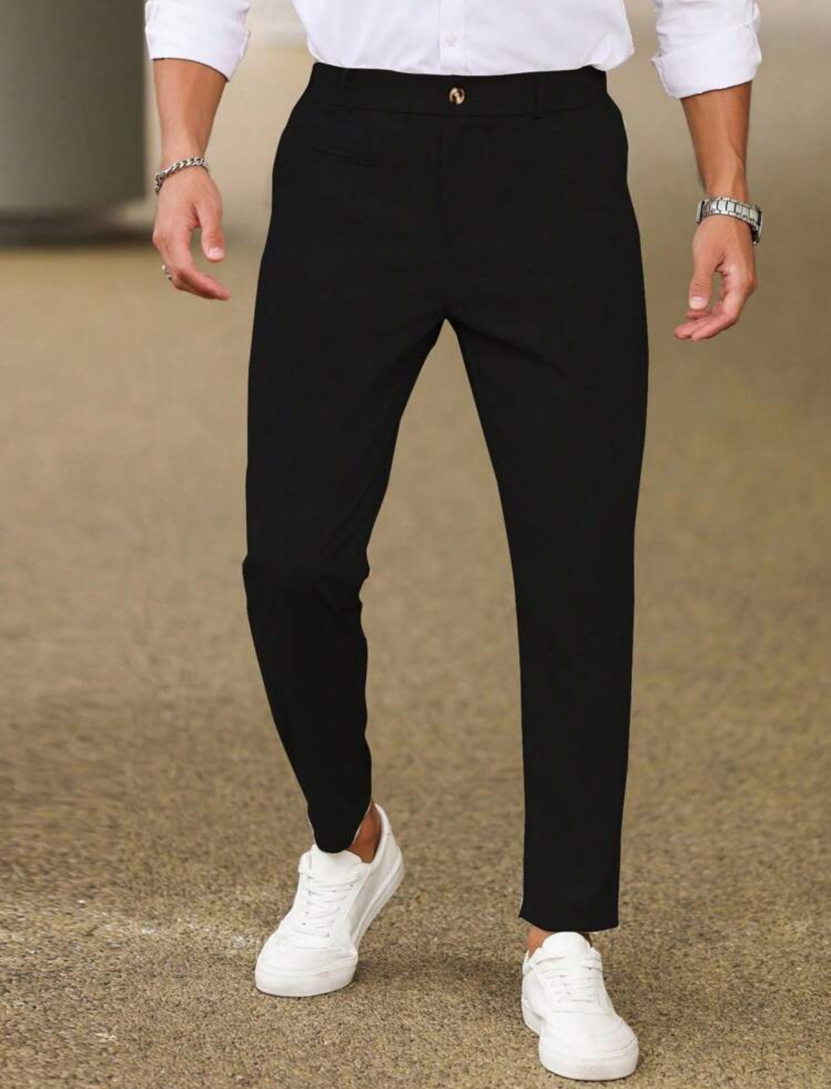Straight pants in black