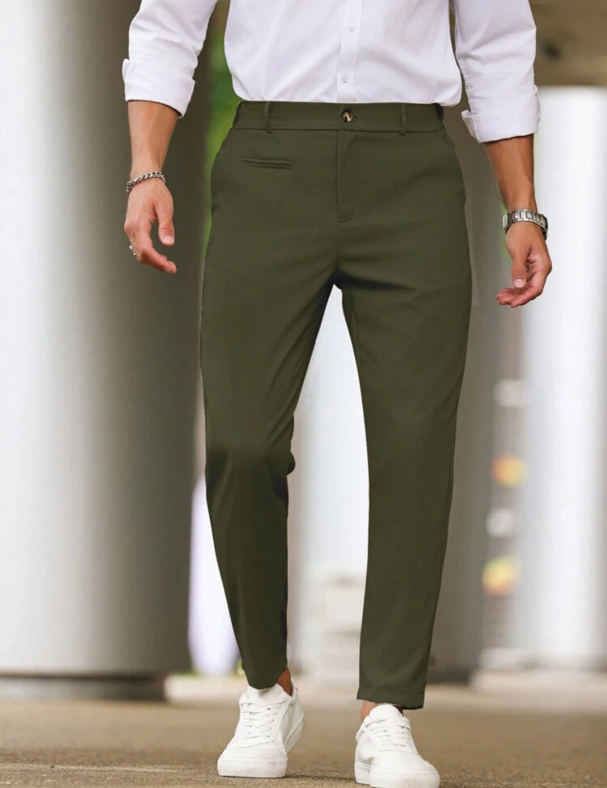 Straight pants in Olive