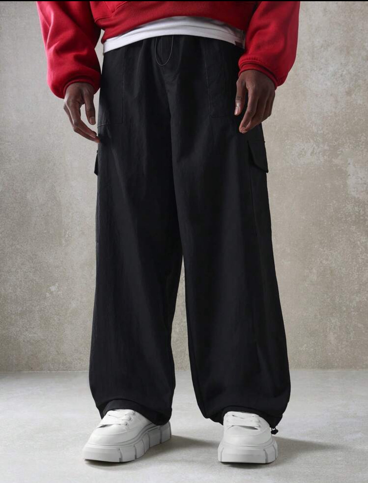 Wide leg pants with side pants in black