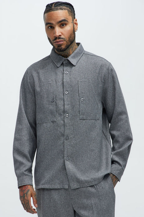 Textured shirt with special pocket in grey