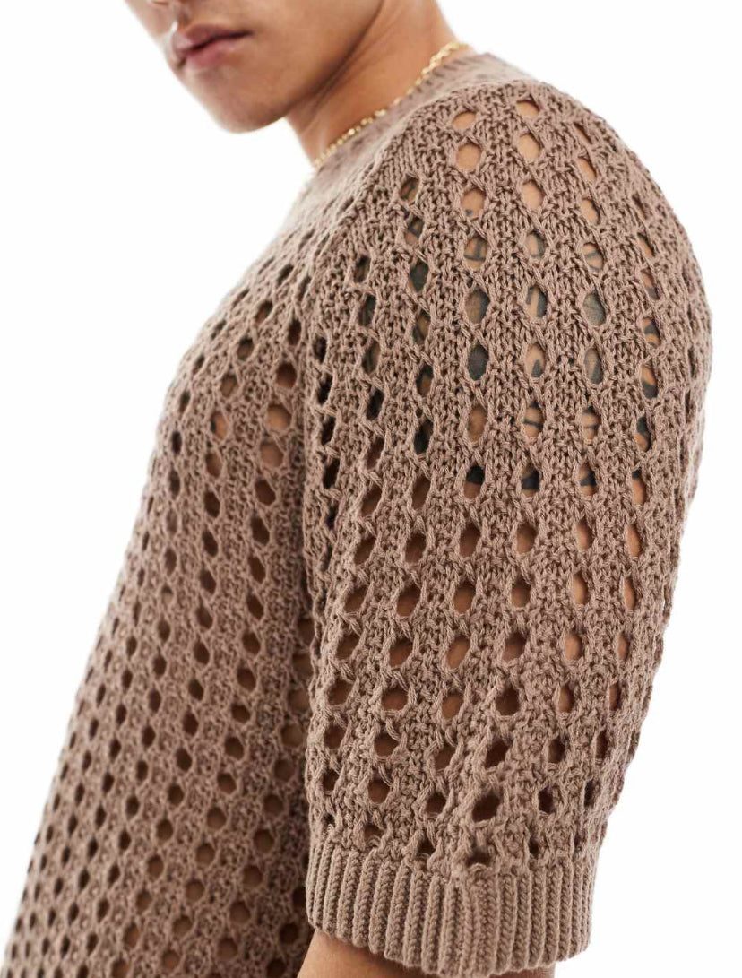 Knited T-shirt in Brown