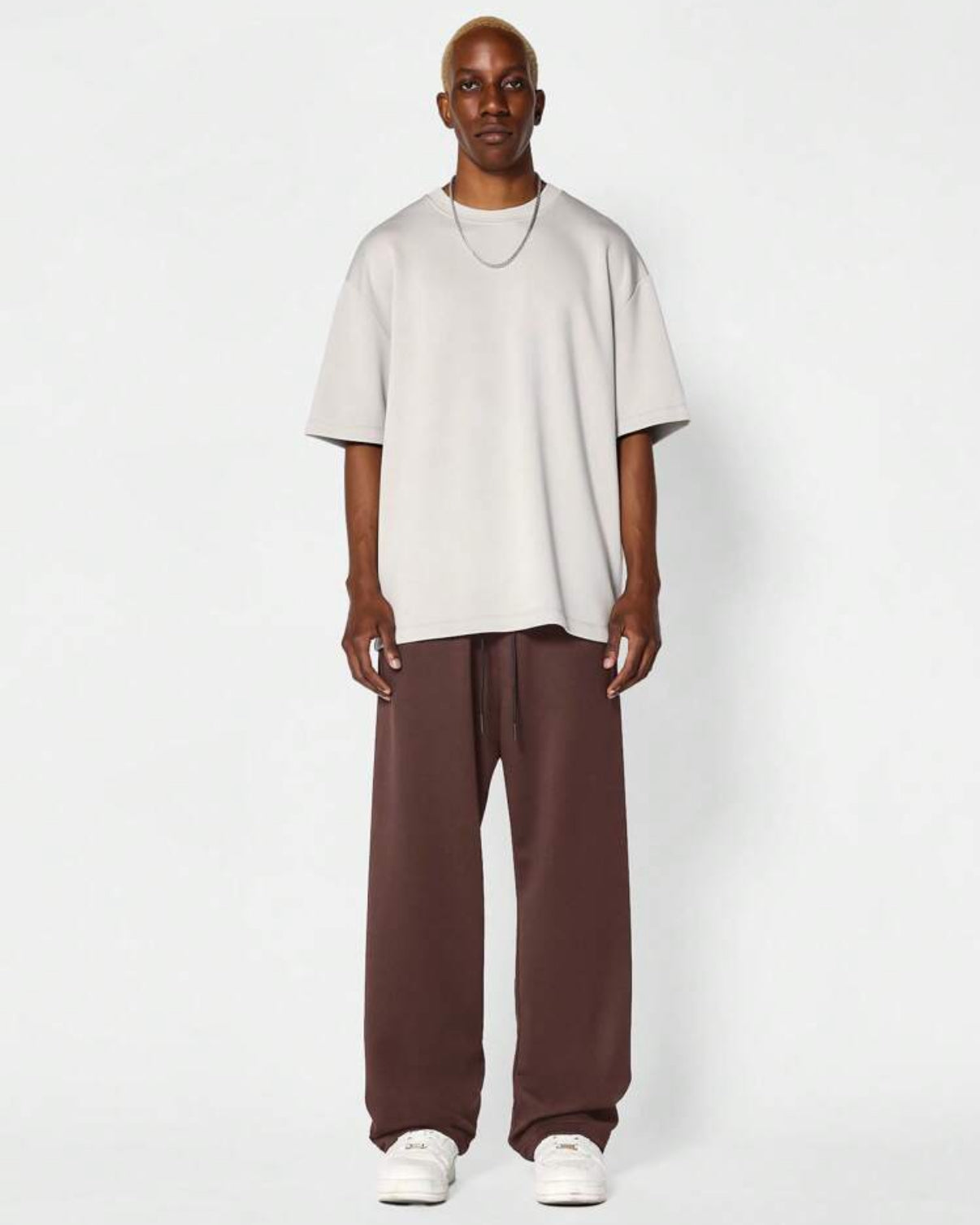 Drawstring Jogger in Brown