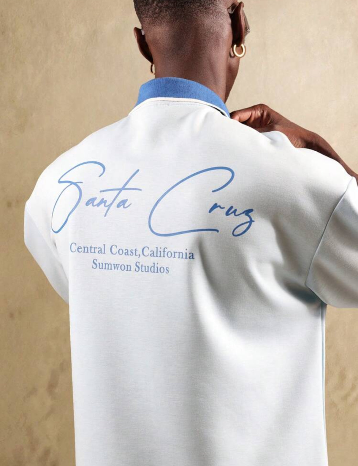 Oversized polo shirt with different collar in blue