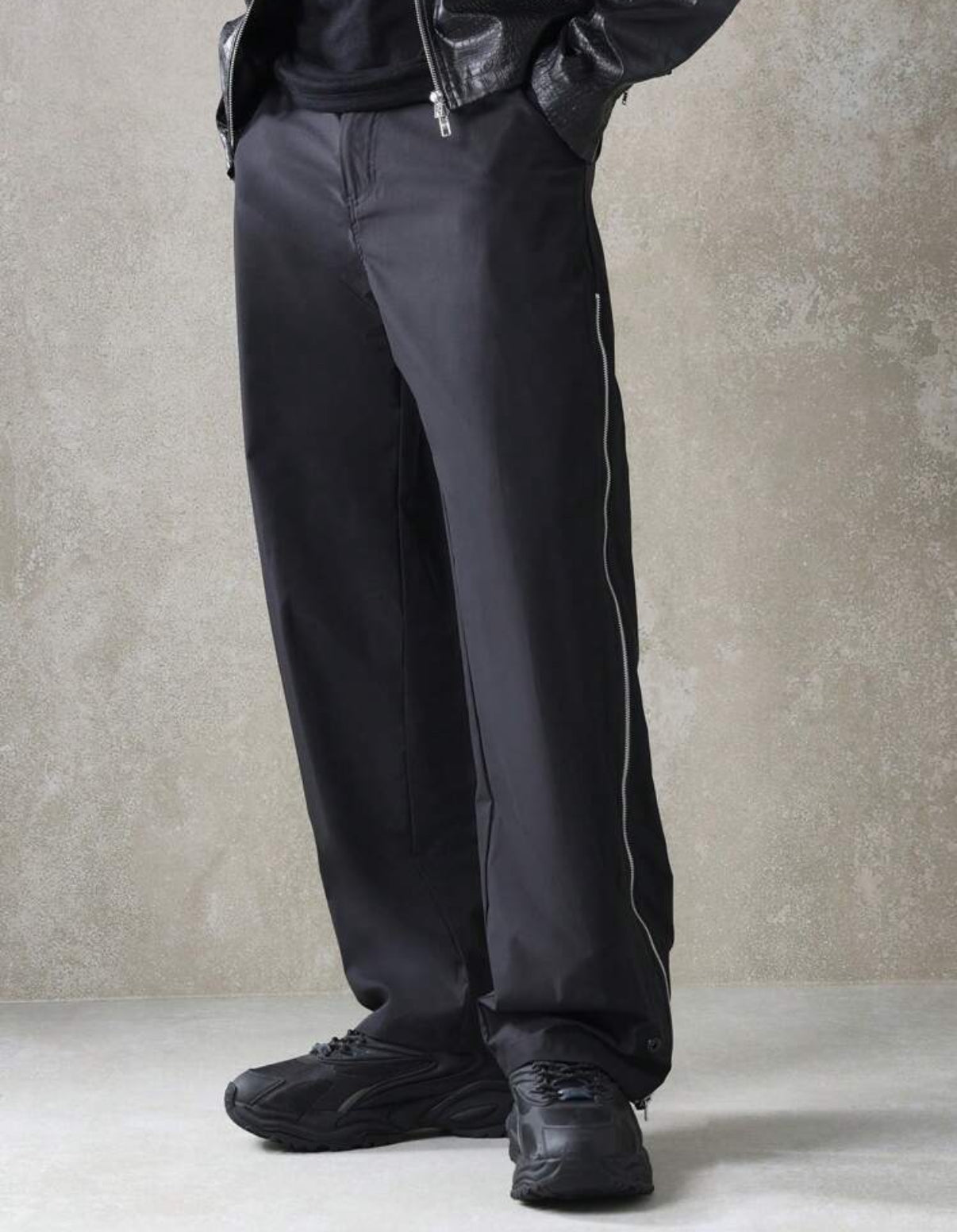 Pants with Side Zip in Black