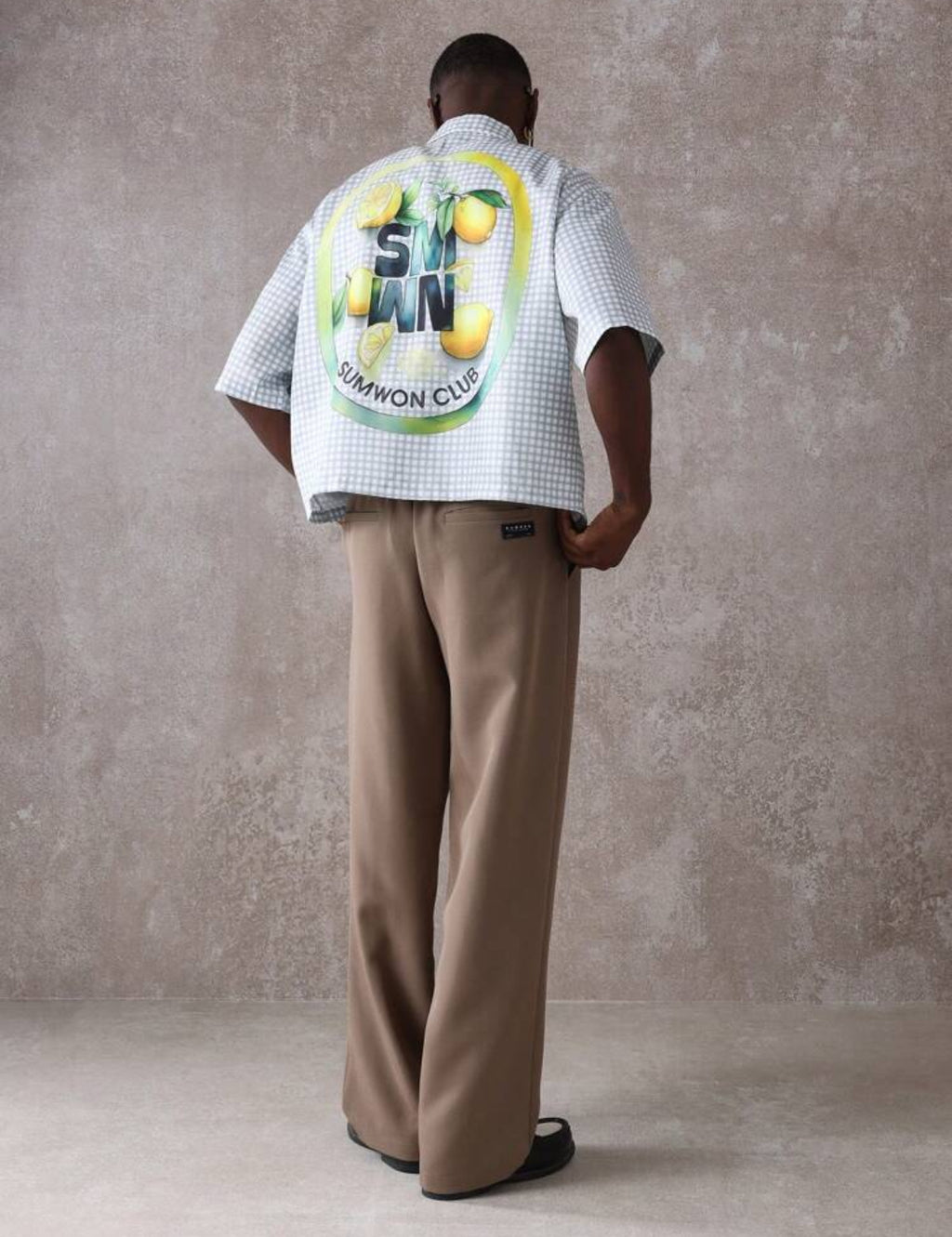 Boxy shirt with back print in checked blue